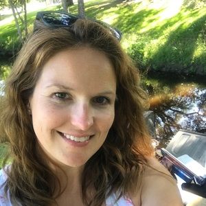 Meet your Posher, Cassandra